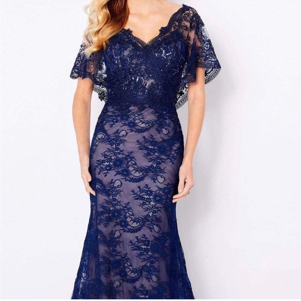 Nwt Cameron Blake gorgeous gown size 12